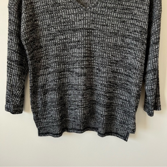 Ginger G Choker Cutout Deep V-neck Marled Space Dye Rib Knit Grey Top - Picture 5 of 11